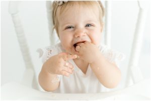 First birthday photo session, Greenville baby photographer.